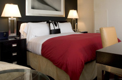 ベッドはSERTA,サータのホテルのベッド