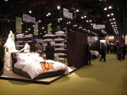 SERTA「サータ」のベッドが出展されているアメリカホテル業界の見本市・展示会 International HOTEL/MOTEL & RESTAURANT SHOW 23