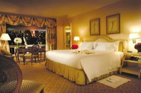 カーライルホテルのベッドとしても使われるSERTA、サータのホテルベッド